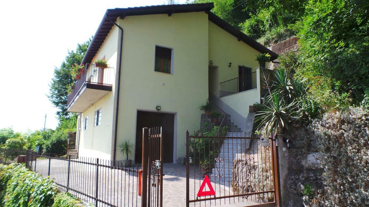B&B Il Poggio 萨罗 外观 照片